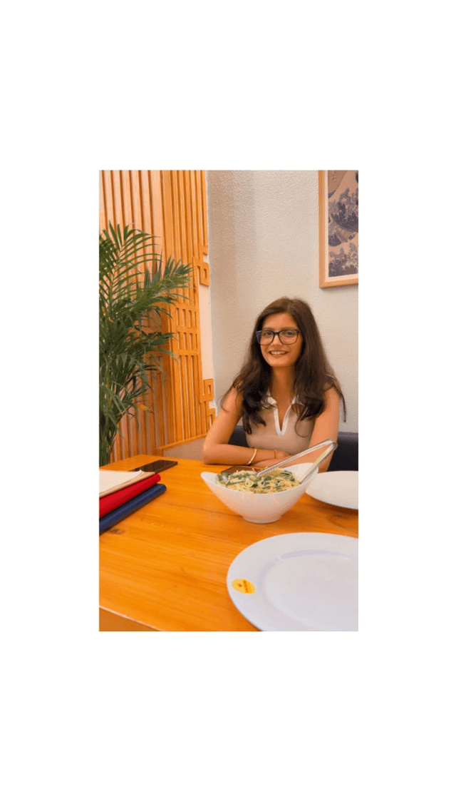 cafe lunch, big bowl, bigger smile